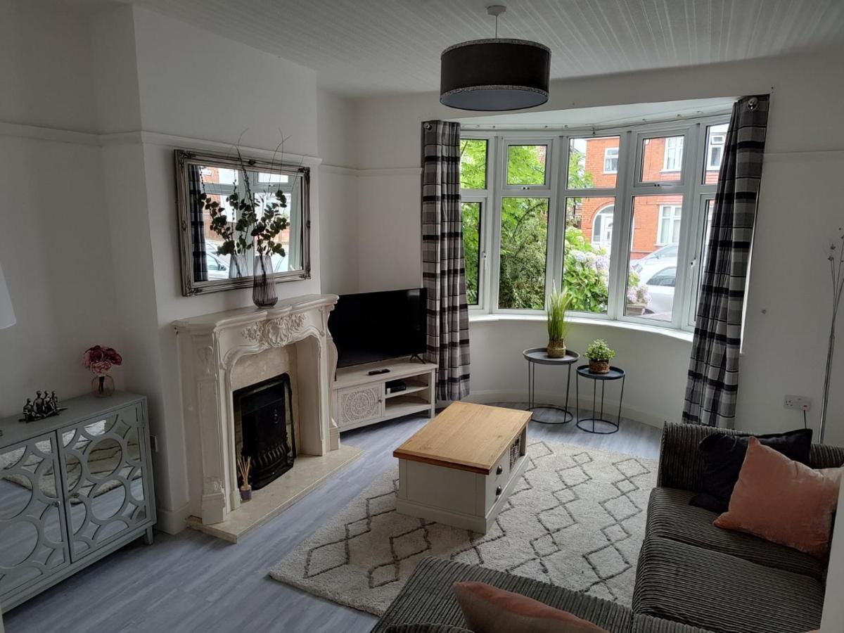 Wavertree Drive 3 Bed Contractor Home In Λέστερ Εξωτερικό φωτογραφία