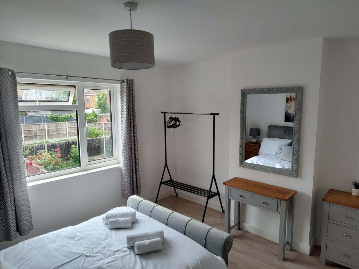 Wavertree Drive 3 Bed Contractor Home In Λέστερ Εξωτερικό φωτογραφία