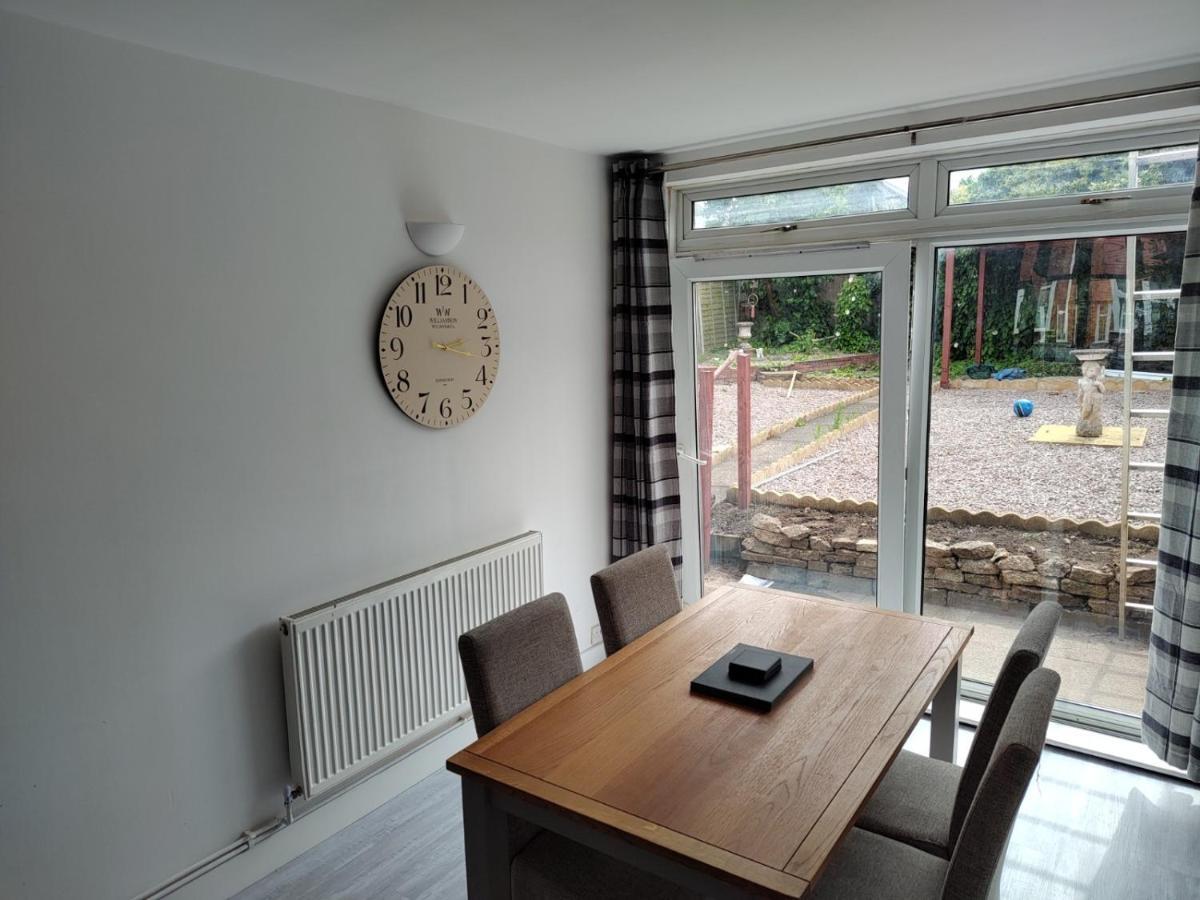 Wavertree Drive 3 Bed Contractor Home In Λέστερ Εξωτερικό φωτογραφία