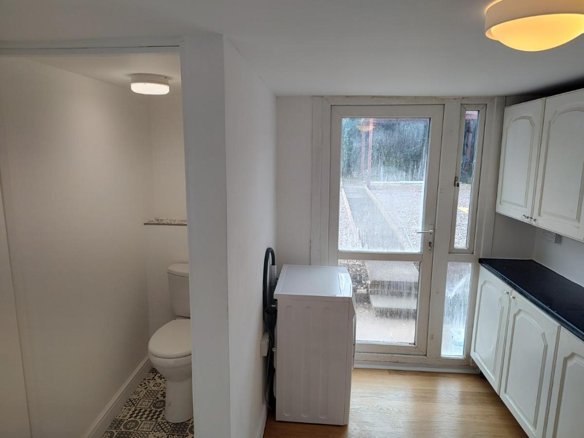 Wavertree Drive 3 Bed Contractor Home In Λέστερ Εξωτερικό φωτογραφία