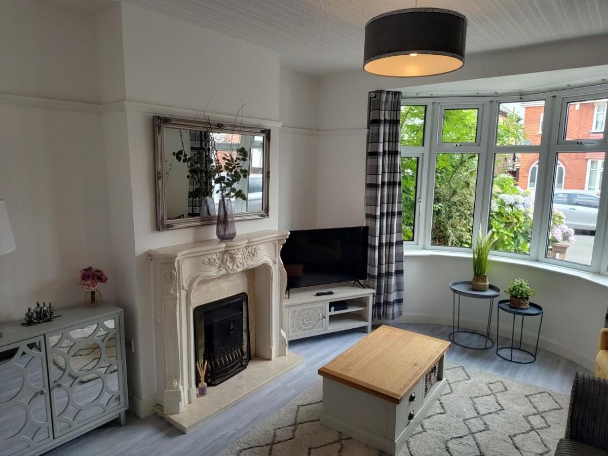 Wavertree Drive 3 Bed Contractor Home In Λέστερ Εξωτερικό φωτογραφία